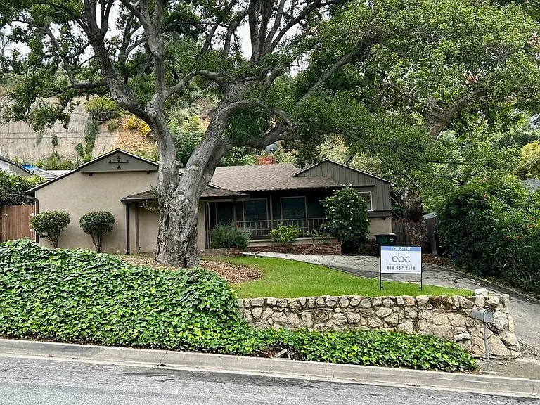 5128 Crown Ave — Photo 1