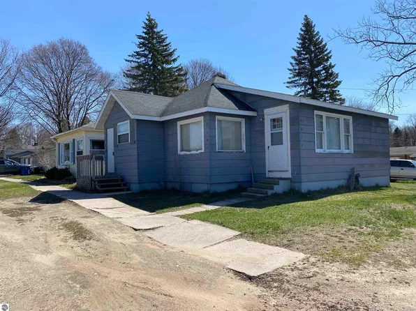 7647 Main St, Bear Lake, MI 49614