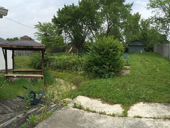 3rd image of 1571 Beatrice Dr
