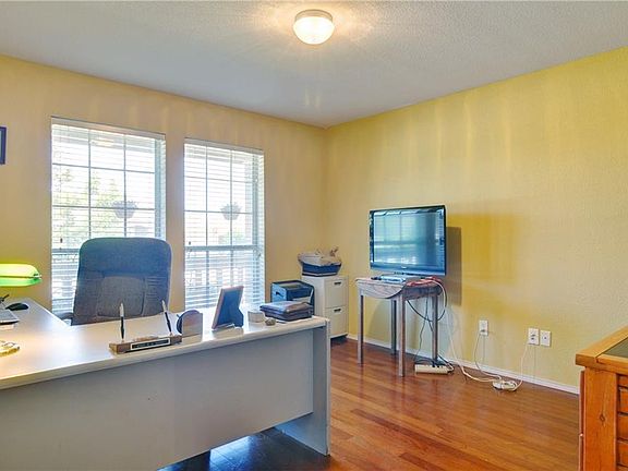 5th image of 13916 Gallant Fox Ct