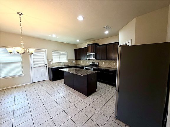 2nd image of 5509 Thunder Bay Dr