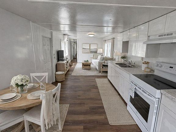 2nd image of 925 Ponce De Leon Blvd #3