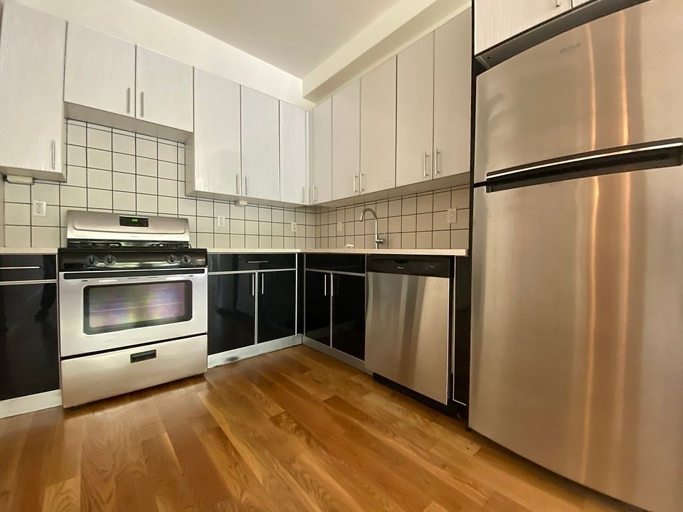 1st image of 91 Varet St #B2