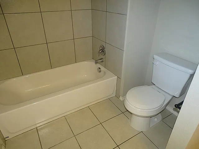 5826 Grandwood Dr — Photo 15