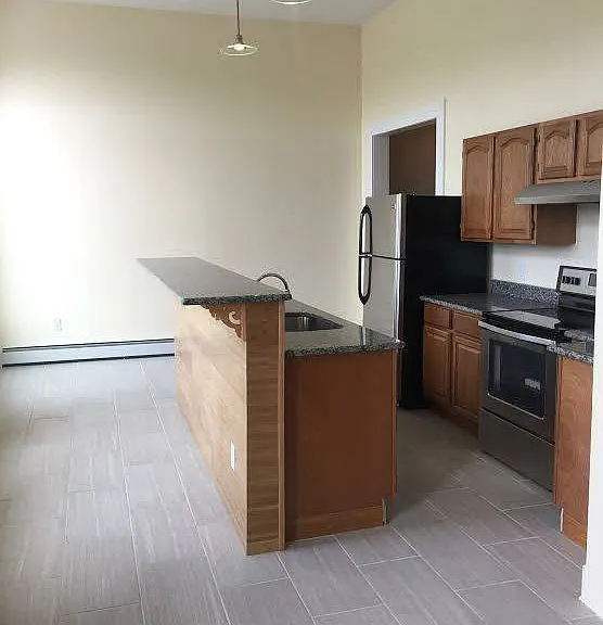 71 N Main St — Photo 2