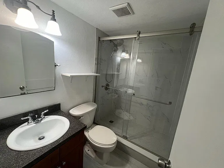 5820 N Church Ave #414 — Photo 4