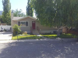 2 Robbers Roost Ln, Cedar City, UT 84720