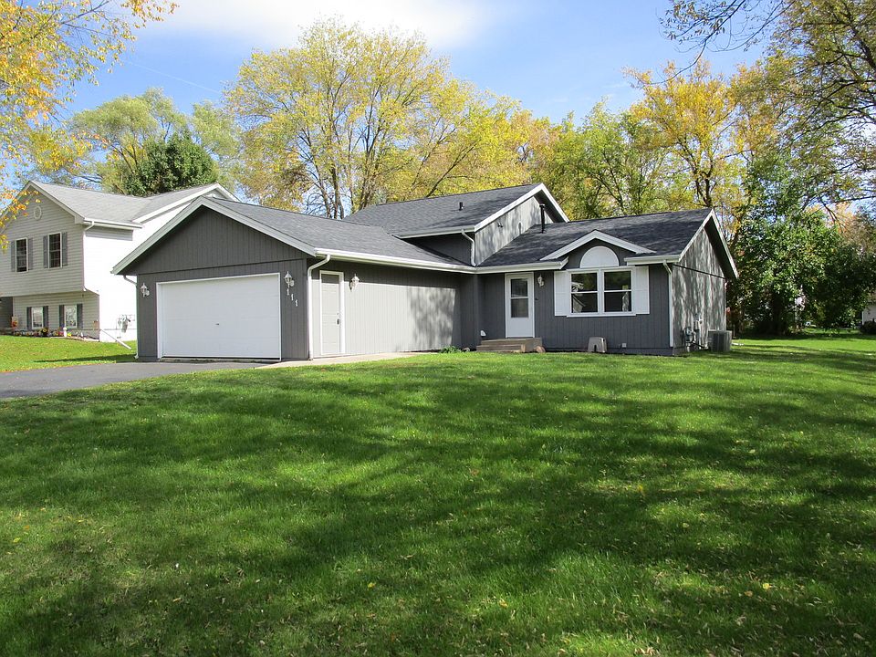 1st image of 111 Spinnacre Pl NE