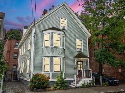 106 Brook St, Brookline, MA, 02445