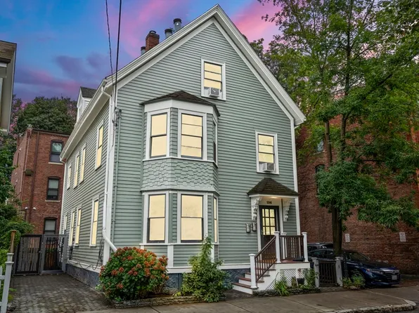 106 Brook St, Brookline, MA 02445