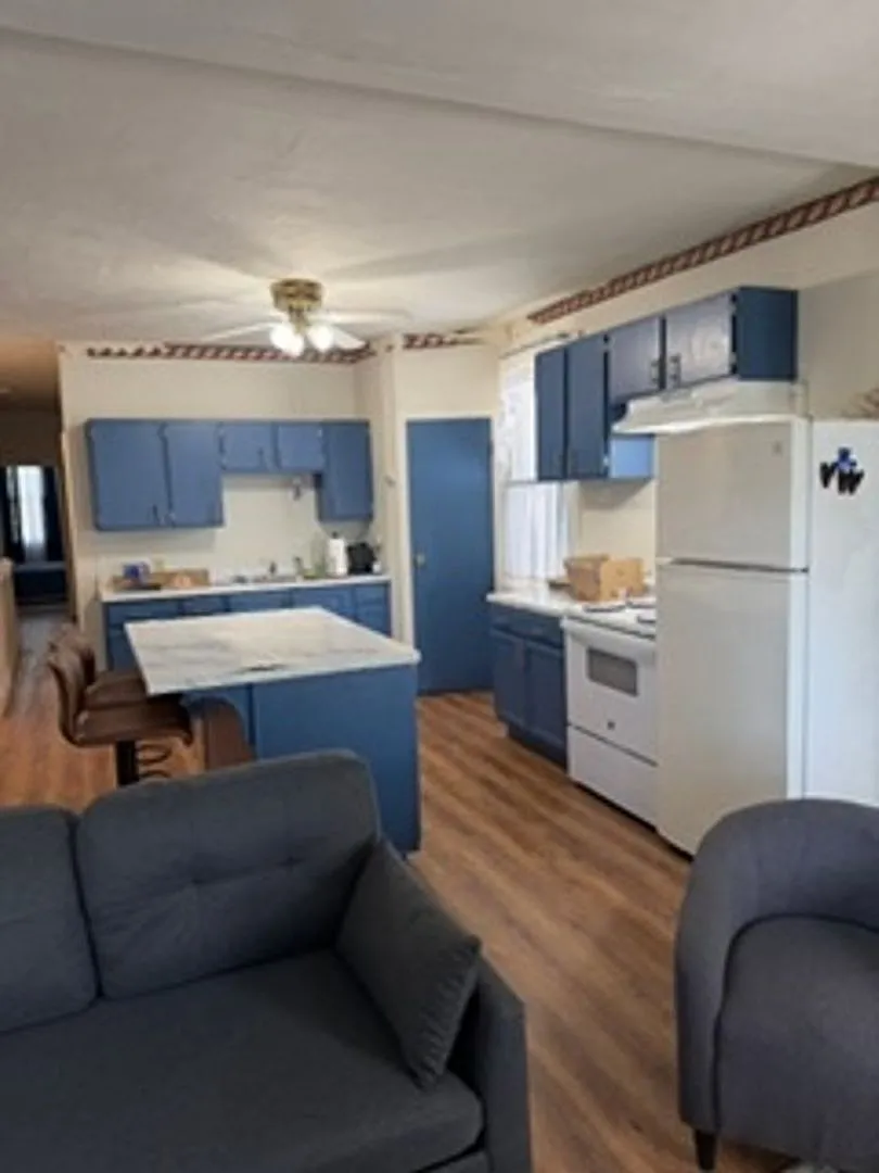 Charming 2BR Townhome in Baltimore — Photo 3
