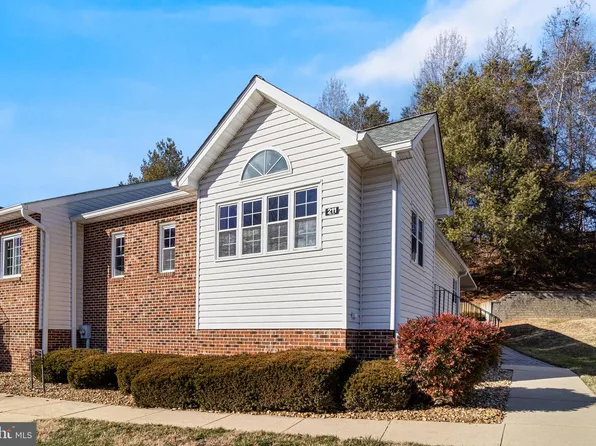 211 Westlake Blvd, Prince Frederick, MD 20678
