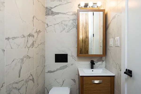 Rented by Nooklyn NYC LLC | media 7