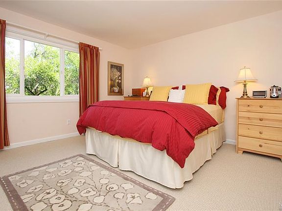 5th image of 106 Oliva Ct #B