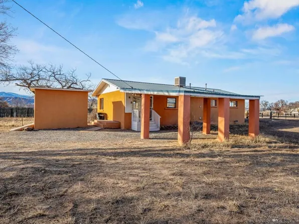 325 State Highway 399, Espanola, NM 87532