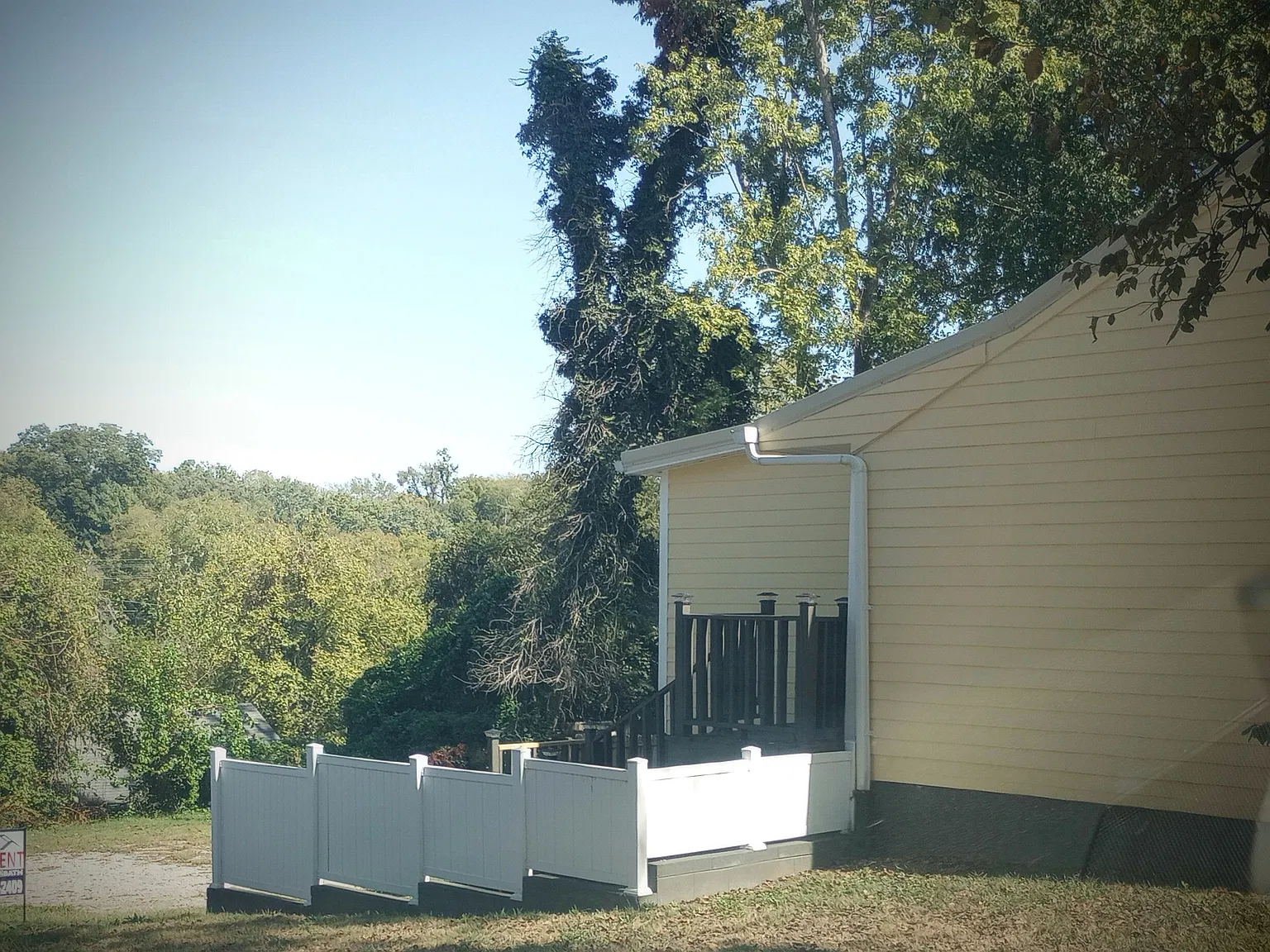3 bed, 1172 sqft, $2,000 — Photo 3