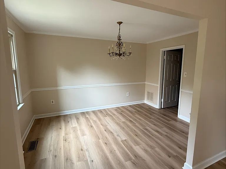 5803 Tudor Ln — Photo 5