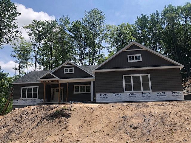 2nd image of 2189 Woodside Dr