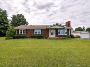 29615 Robin Rd, Pekin, IN 47165