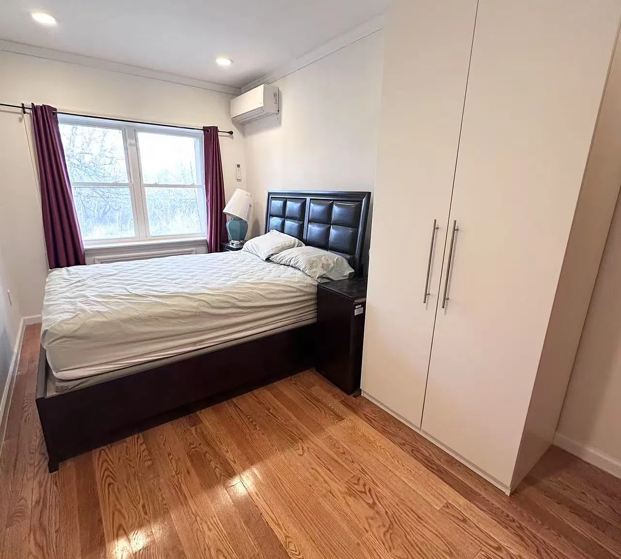 2 bed, 1000 sqft, $3,000 — Photo 4