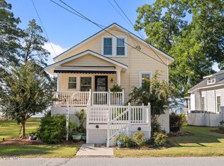 1039 Bayview Rd, Bath, NC 27808