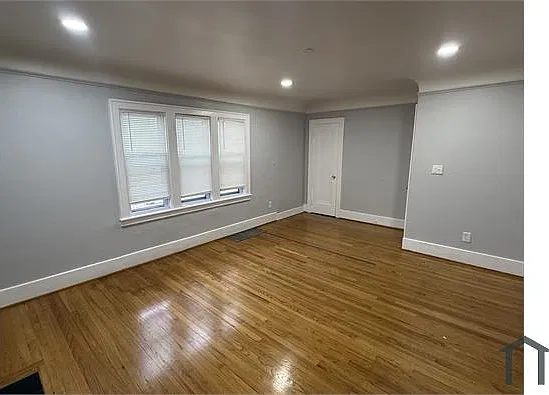 2 bed, $950 — Photo 3
