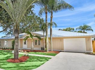 7292 SE Mulberry Dr, Hobe Sound, FL 33455