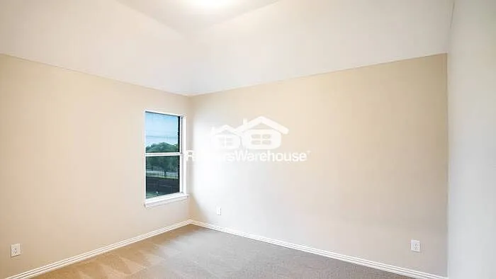 508 Lilac Ln — Photo 43
