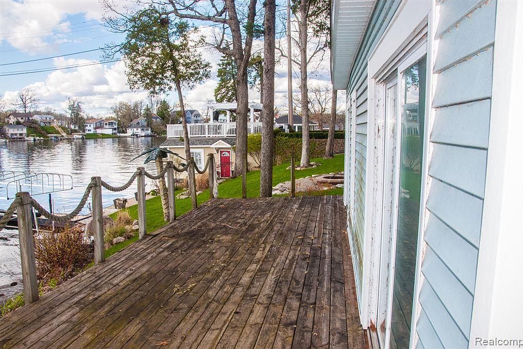 694 Victoria Is, Lake Orion, MI 48362 Zillow