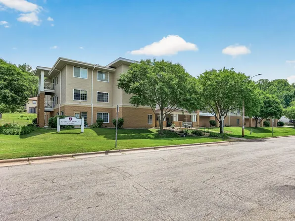 1600 Arundel St APT 304, Saint Paul, MN 55117
