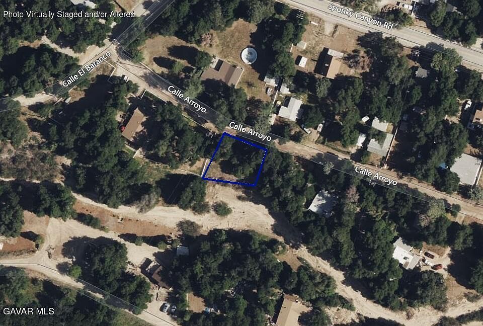 2nd image of 15982 Calle Arroyo