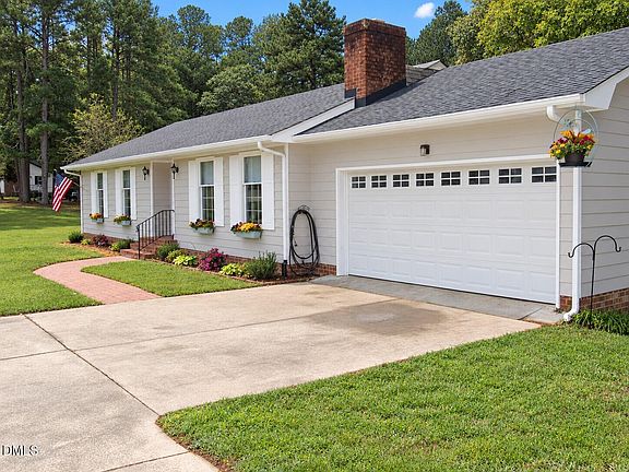 2nd image of 1565 Spring Valley Lake Rd