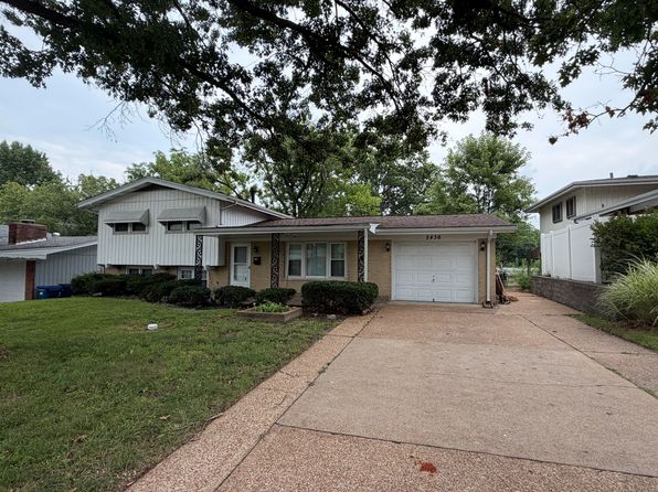 2436 Pinehurst Dr