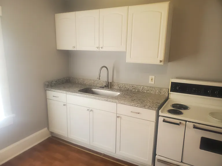 3310 Jackson St N #C — Photo 3