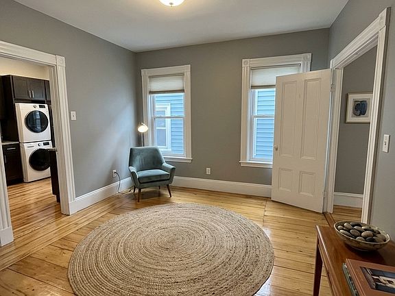 3rd image of 27 Marney St #1