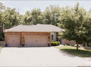 209 Westgate Cir, Warrensburg, MO 64093