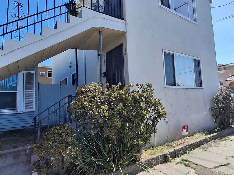 3231 Madison Ave — Photo 1