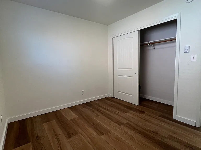 211 E Mission Ave #9 — Photo 3