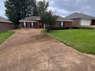 268 August Dr, Brandon, MS 39042