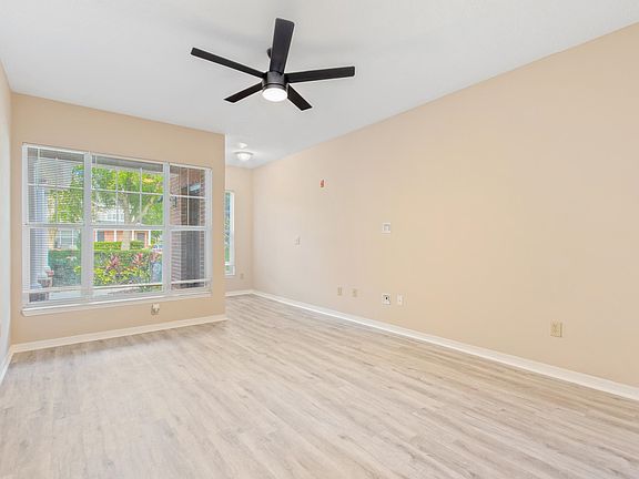 5th image of 27111 Harbour Vista Cir