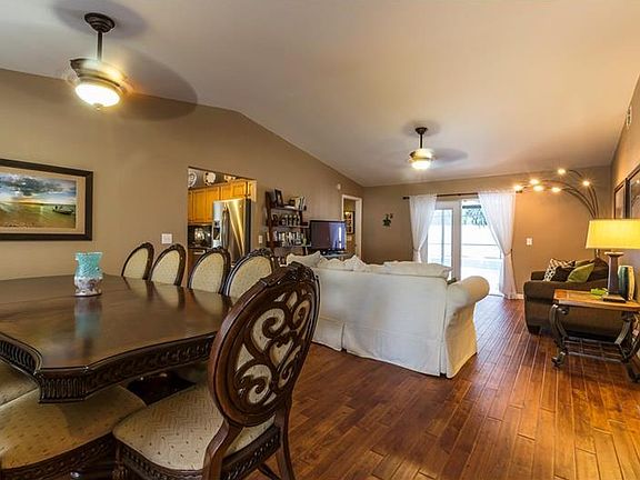 4th image of 1543 Long Pond Dr
