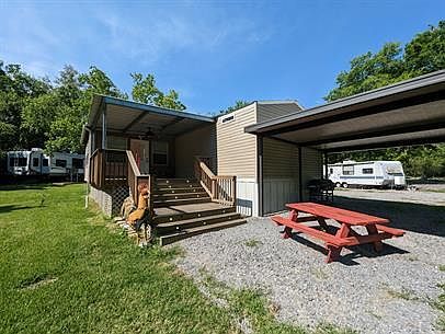 5th image of 2590 E Lucas Dr