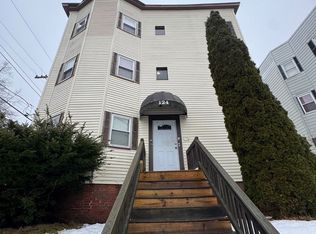 124 Eastern Ave APT 3R, Lynn, MA 01902