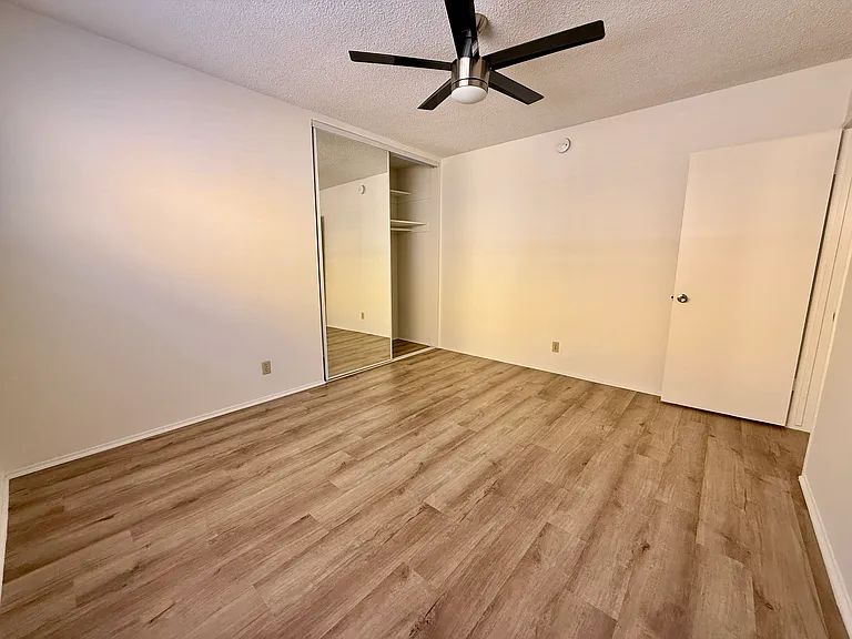 12002 Hart St #2 — Photo 19