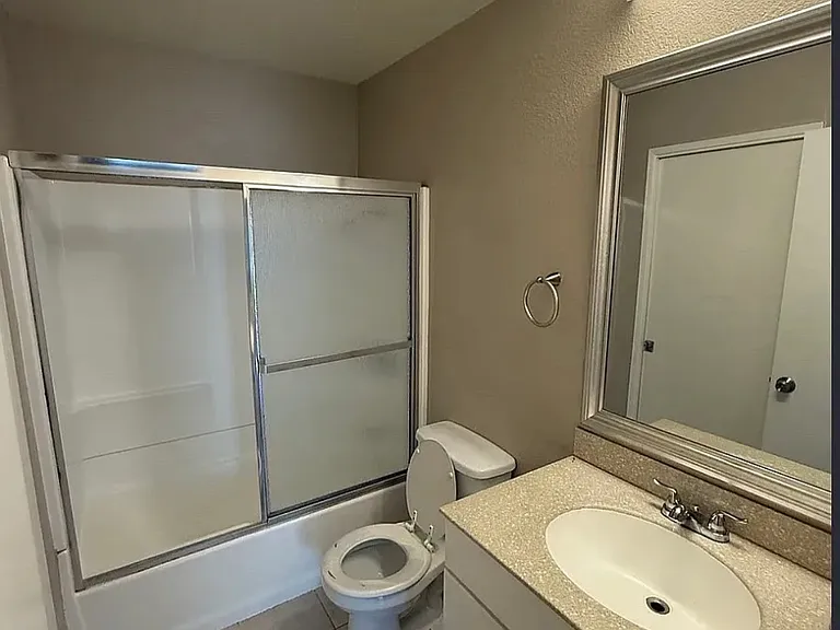 8128 Larson Ave #4 — Photo 4
