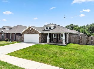 1521 Ari Ave, Centerton, AR 72719