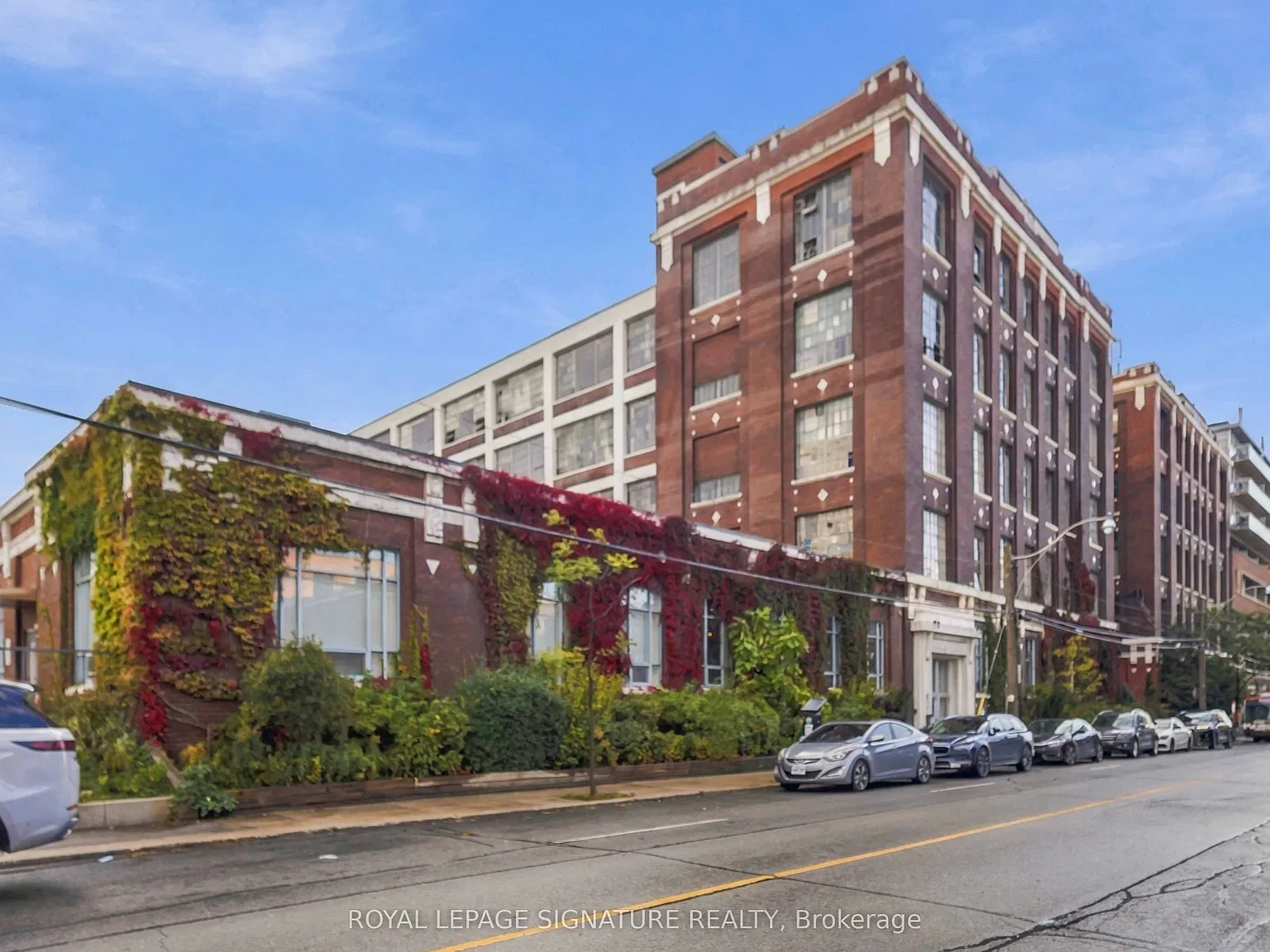 Wrigley Lofts — Photo 2