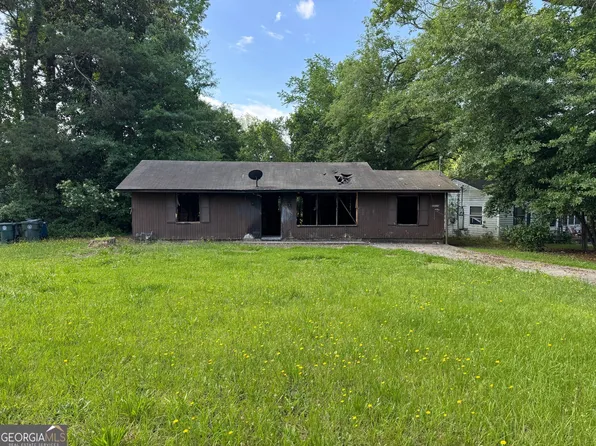 3910 Saint Charles Pl, Macon, GA 31206