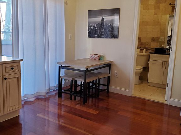 4th image of 1342 Lombard St #3F