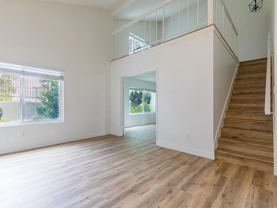 1st image of 5061 La Cuenta Dr